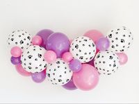 Many colours possible - please let me know if you want different colours This balloon garland is simple to make, but it looks amazing. It is ideal for your kids birthday party, ... Hang it over birthday table, over a door frame, entryway, along the staircase... It also looks great as a table