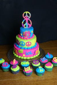 Peace Sign Cake...Taya would love it!