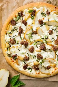 Pear Goat Cheese and Italian Sausage Pizza with Roasted Garlic and Fresh Basil | Cooking Classy | Bloglovin’