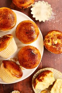 Crème Brûlée Cupcakes - Scientifically Sweet