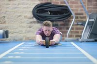 This 4-Move Ab Circuit Is Perfect for the Gym | Livestrong.com