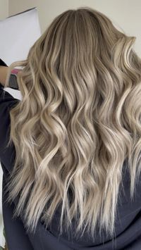 Low maintenance haircolor