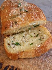 The Perfect Garlic Bread