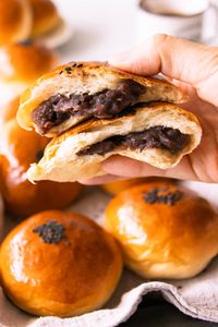 Anpan (あんパン) Japanese Red Bean Buns | Foodelicacy