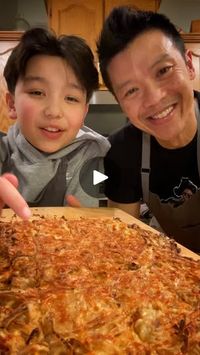 15K views · 501 reactions | Crispy Onion Flatbread #onionrings #flatbread #gamedayfood #easysnack #vegan #vegetarian #easyrecipe #dinnerideas - ➡️ FULL RECIPE IN THE PINNED COMMENT - Inspired by @dr.vegann | Saltnpiipa