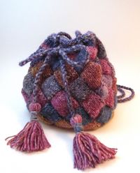 Knitting pattern for Boho Bag in entrelac