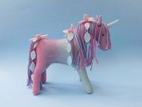 Felt Fairy Pony Horse or Unicorn Sewing by LoriDesignsOnline  Pretty, like the mane and tail embellishments and flower idea.