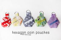 Hexagon coin pouch tutorial. I like the D-ring to tether it and stop it from getting lost in your handbag.