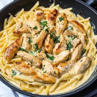 Creamy Garlic Chicken Pasta Recipe -