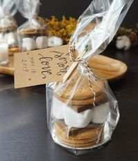 bolsas y cajas de golosinas, originales ideas de dulces y caramelos para regalar a tus invitados, detalles para regalar