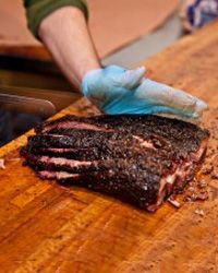 BBQ Brisket tips from Austin Texas' Aaron Franklin Barbque. So good it has a cult following in Austin Texas!