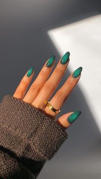 #fallnails #easynails #autumnnails #nailinspo #nailtrends #nailart #seasonalnails #DIYnails #naildesigns #fallbeauty