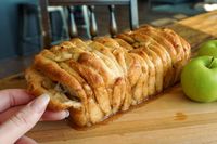 Cinnamon Apple Pull Apart Loaf - Rhodes Bake-N-Serv