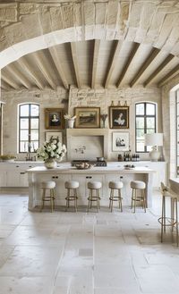 10 Must-Haves for the Perfect French Country Kitchen Design - NP