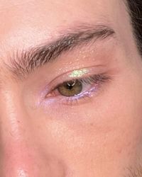 ✨ easy ethereal iridescent eye makeup ✨ products used: @danessamyricksbeauty infinite chrome micropencil in lilac quartz @karlacosmetics opal shadow potion in chill (code NIKKO for a discount) #easyeyemakeup #easyeyeshadow #danessamyricksbeauty #karlacosmetics #iridescentmakeup