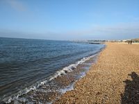 Beautiful beach (rocky small/no sand) located in hampshire in Lee-on-solent near stubbington, fareham and gosport. UK destination trip ideas family and friends morning beach walk