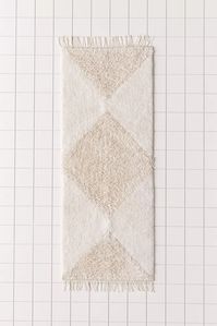 Looped Geo Runner Bath Mat | Urban Outfitters