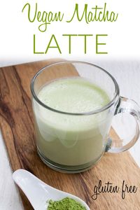 Vegan Matcha Latte (vegan, gluten free) - This healthy drink provides you with a focused sense of calm. Made with almond milk and coconut milk. #matchalatte #matcha