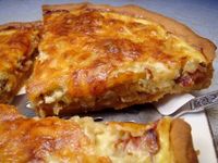 Zwiebelwähe (Swiss Onion Tart) Mais