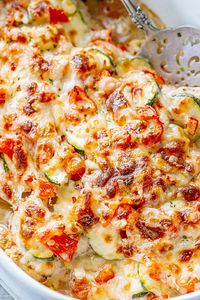 Mediterranean Chicken Zucchini Bake - #chicken #casserole #bake #eatwell101 #recip e- This chicken zucchini bake is a great meal for those busy weeknights. The chicken bake is easy to put together, and can be on the table in just 30 minutes! - #recipe by #eatwell101®