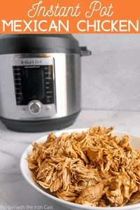 Mexican shredded chicken made in the instant pot. Perfect to put in enchiladas, tacos, over nachos, so versatile! #instantpot #shreddedchicken #instantpotchicken #pressurecooker #chickenrecipe #mealprepchicken #mexicanchicken 