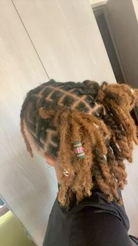 easy locs style on short medium locs