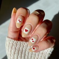 Sending love letters with these postage stamp valentine nails #postagestampnails #valentinenails #valentinenailinspo #vdaynails #vdaynailinspo