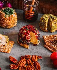 We absolutely love this vegan cheese board recipe by The White Chestnut, the cheeses are really creamy and soft. Super rich consistency, each of this vegan cheeses has a completely different flavor. The recipe for each of them is on her blog! Feeling the Halloween vibes.