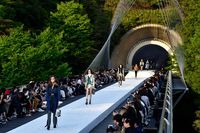 Southeast of Kyoto, Japan, near the town of Shigaraki, in Shiga Prefecture, a fashion event took place at the MIHO MUSEUM—a combination of modern styles in a traditional setting!