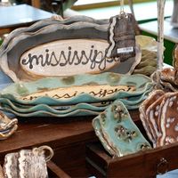 Know someone missing Mississippi? These items will cheer them right up! www.themississippigiftcompany.com/mississippi-shaped.aspx #msgifts #madeinms #mississippi #myhouseneedsthis #pottery