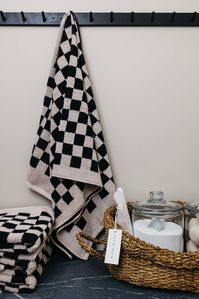 Mixed Up Beach Towel This towel is sure to make a statement - in the best kind of way! // Utilize as a stylish bath addition, or for running to the beach or pool. // However you use, this checkered beauty is going to be a hit!