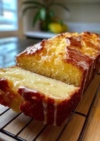 Elevate your baking with this luscious Pineapple Quick Bread! Juicy pineapple chunks, moist texture, and a tropical twist make it irresistible. Perfect for breakfast or a snack! #PineappleBread #QuickBread #TropicalTreat #EasyBaking #DessertBaking