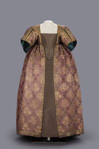 ca. 1630-1635 Overgown front worn by Magdalena Sibylla of Saxony (Staatliche Kunstsammlungen Dresden). From history-of-fashion.tumblr.com/post/179715272370/ab-1630-1635-womens-overgown-belonged 667X1000 @72 103kj.