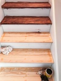 DIY Budget Stair Makeover : Kiss That Old Carpet Goodbye for under $100