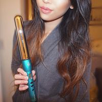 Hair styled with my @numestyle 32 MM magic wand  I love the temperature control on this because my hair is super thin. @infinitelymakeup