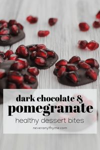 Dark chocolate pomegranate bites -- easy and healthy dessert. A guilt-free treat #pomegranate #healthydessert #nobakedessert #darkchocolate