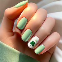 17 Beautiful Green Nails Ideas For St. Patrick's Day