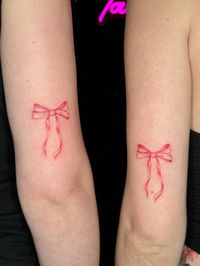 #sistertattoo #matchingtatto #bows #coquette #redtattoos