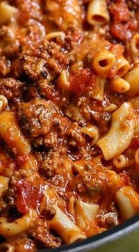 Cheesy Beef Goulash (changed tomato sauce for pasta sauce and halved recipe)