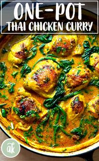 One-pan Thai chicken curry with coconut milk and spinach — what fall dinner dreams are made of. #thai #chicken #curry #onepan #coconut #spinach #easy #weeknight