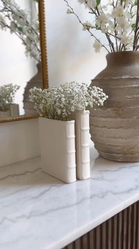 Set of 2 Ceramic Book vase for Flowers 8 and 7 inch Tall - Exquisitely Crafted for Unique Home Book Decor Accents - Elegant and Stylish Literary Inspired book flower vase - Ideal Gifts for Book Lovers☺️