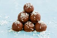 Classic rum balls