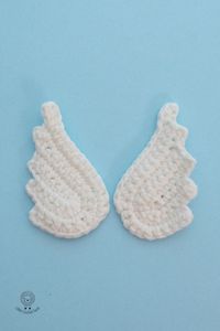 Easy crochet Wings applique free pattern