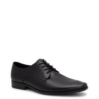 These mens Nelsen black Oxford shoes by Aldo transition effortlessly from offto evening events, weddings, and black tie occasions. Made of smooth leather upper, these dress shoes have an almond toe and lace-up closure. Features include synthetic lining, padded sockliner for comfort, and a durable TPR outsole. | Aldo Men's Nelsen Oxofrd in Black Size 8 Medium