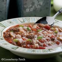 Gooseberry Patch Recipes: Unstuffed Green Pepper Soup - all the flavors of stuffed peppers without the work!