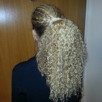 Naturally curly blonde hair! No product day.