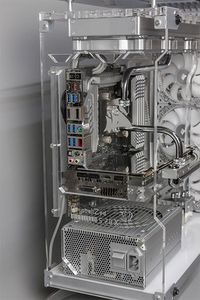 Case Mod - Complete ⭐ - Project CrystaliZed 570X (Corsair 570X) by Twister | bit-tech.net Forums