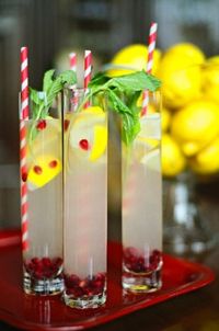 Christmas Lemonade, perfect for a Florida Christmas! #drink #beverage #recipe