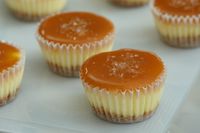 Bite-Size Salted Caramel Cheesecakes | Philadelphia | Recipes - Heinz®