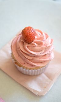 A yogurt cupcake recipe that will knock your socks off! This yogurt cupcake recipe only takes 10 minutes of active time and is OMG so good!